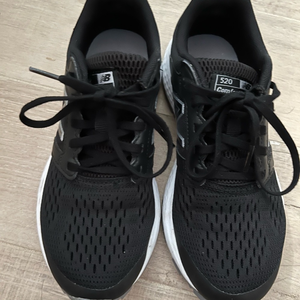 New balance shoes
